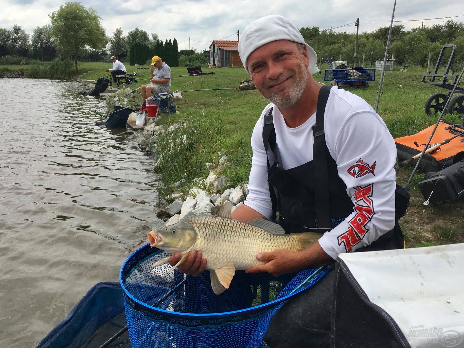 A versenyeket nemcsak szép fogások, hanem sportszerűség és mindig jó hangulat is jellemzi!