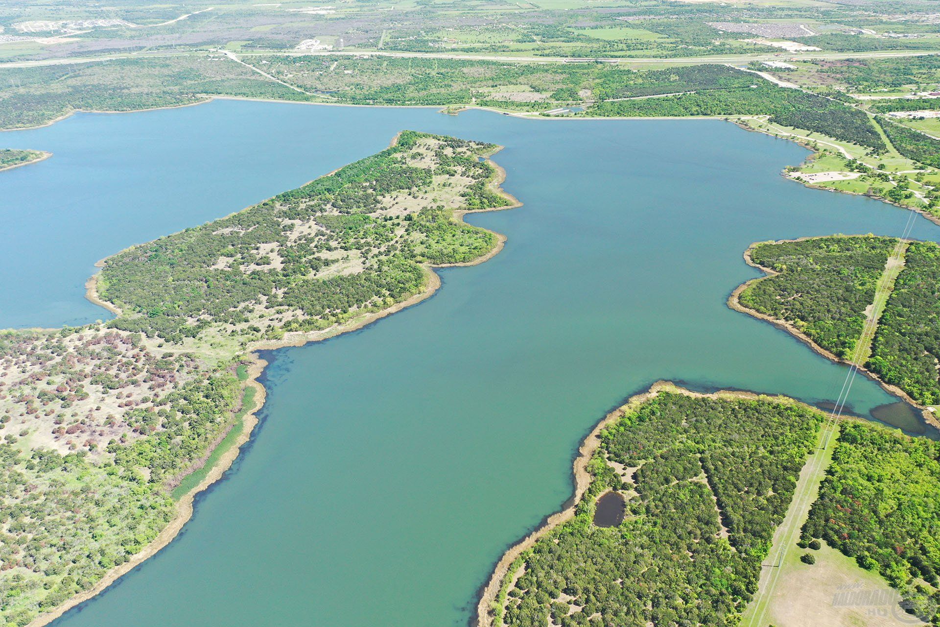 Horgásztúrám Austinnal, az Austin város mellett található Decker Lake-en folytatódott. Az pusztán a véletlen műve, hogy vendéglátóm és Texas fővárosa ugyanazt a nevet viseli