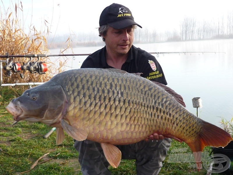 És végül, de nem utolsósorban a jelenlegi tórekord: Härter Mihály, 18,32 kg