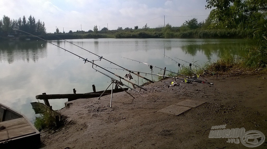 … a botok pedig itt, akcióra készen