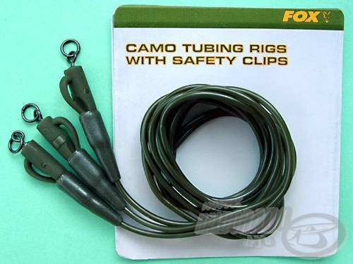 Három komplett végszerelék található a Camo Tubing Rigs With Safety Clipsben