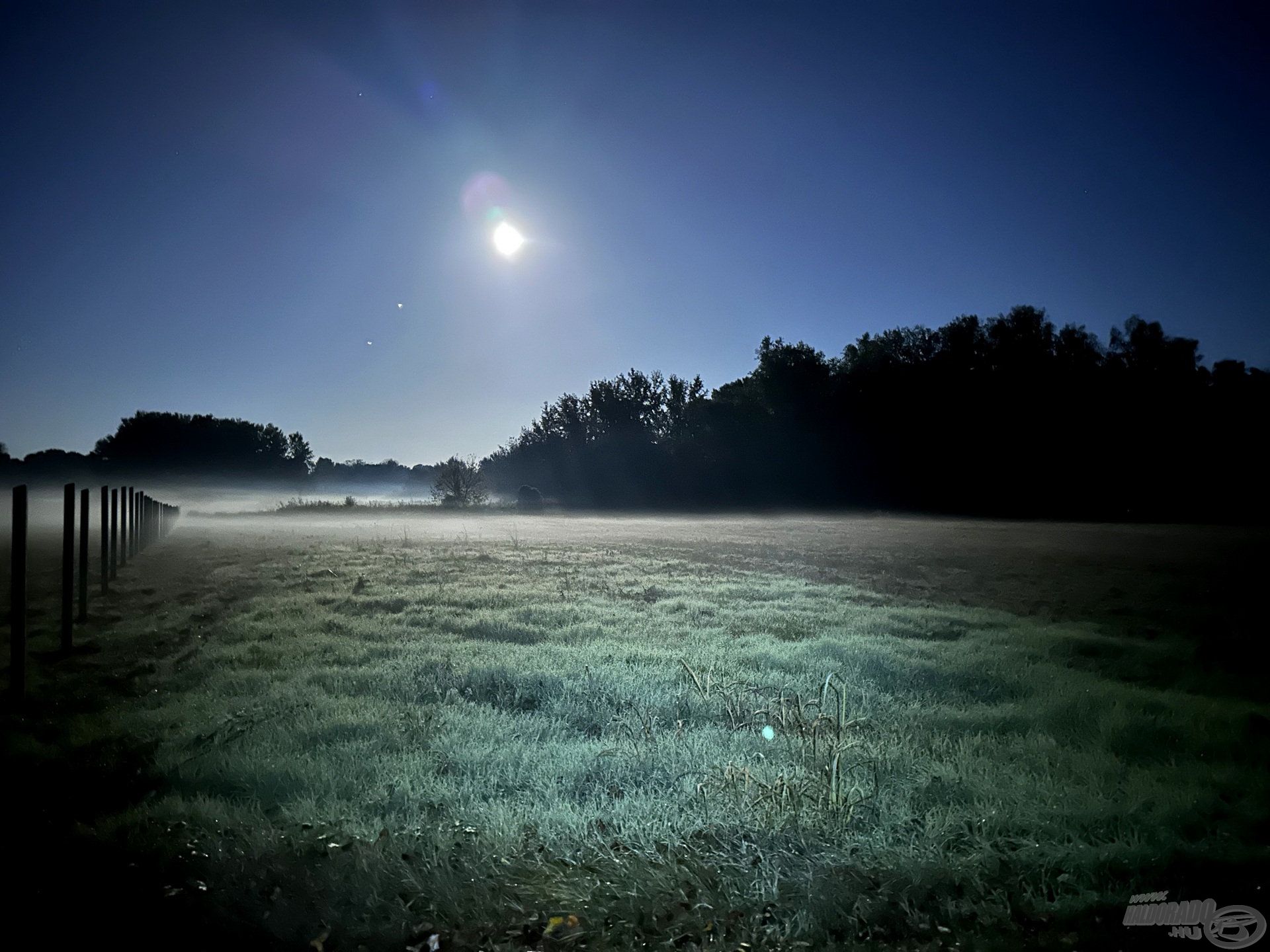 Nyugodt, de hideg őszi éjszaka