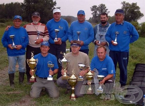 A verseny boldog győztesei