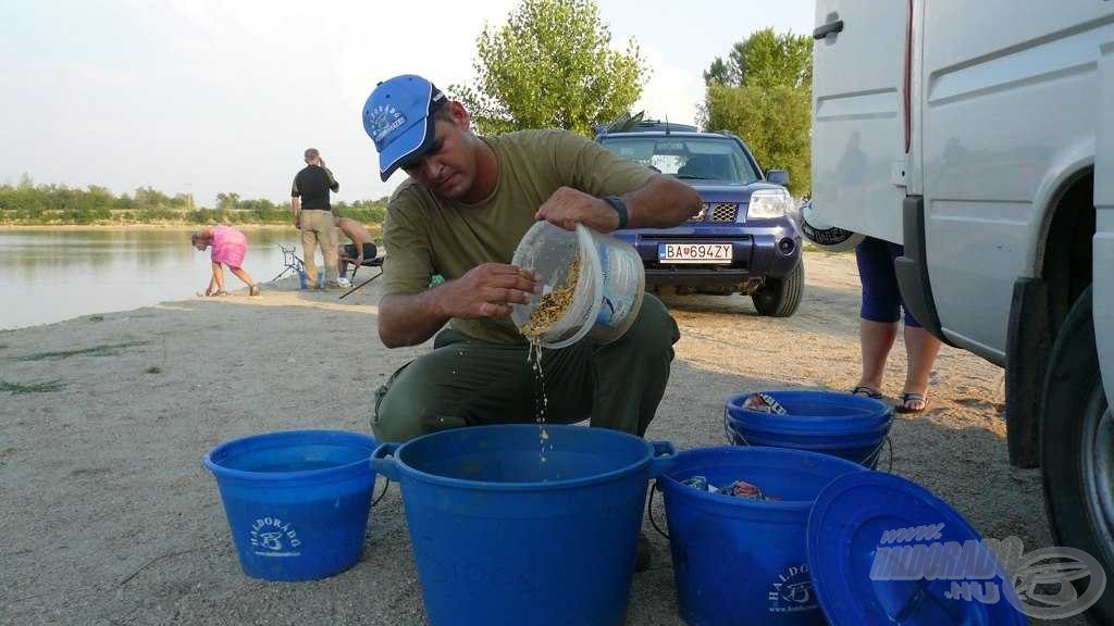 Egy egész éjszakai intenzív horgásztara sok kaja kell…