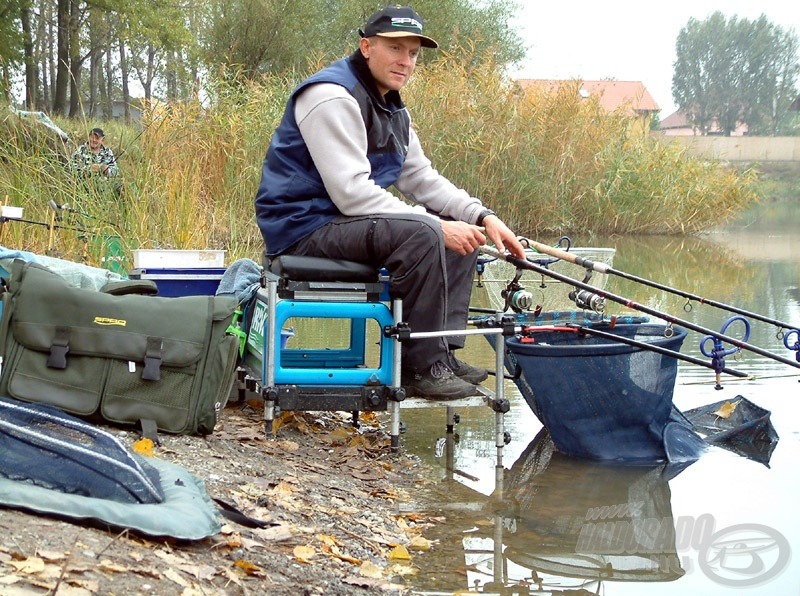 Ha kettő feederbottal horgászunk, különösen hasznos lehet a nyeletőfékes orsók használata