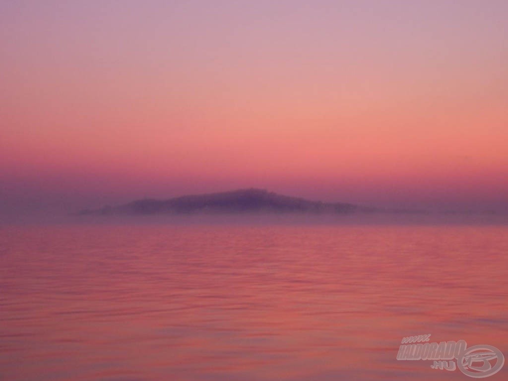 Napfelkelte a Balatonon