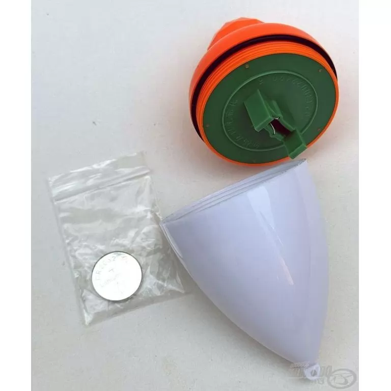 CHD Belly Harcsázó világító úszó 50 g + ajándék elem / 3
