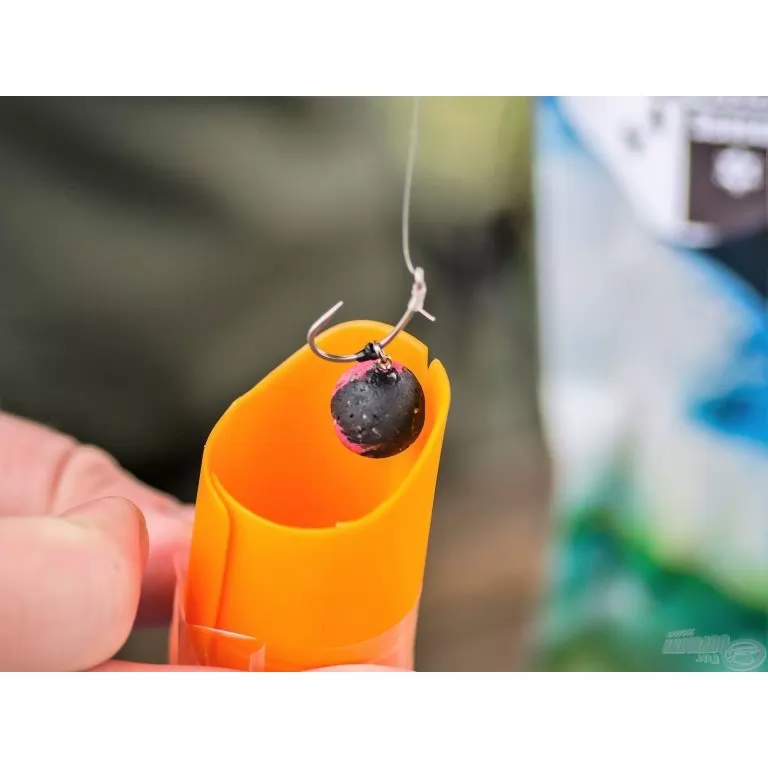 HALDORÁDÓ BlendeX Hydro Big Carps - Fokhagyma + Mandula