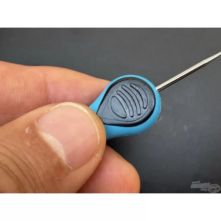 HALDORÁDÓ Leadcore Splicing Needle - Szuper vékony csappantyús fűzőtű / 8