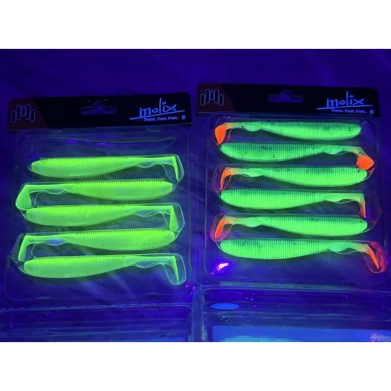 MOLIX RA SHAD 11,5 cm - UV Tournament Mint Green Glow / 2