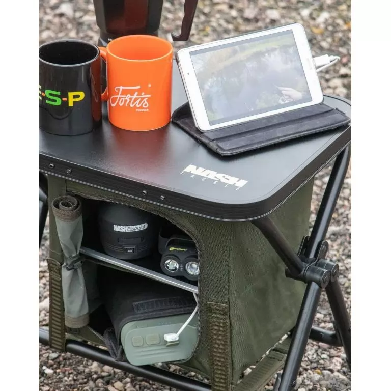 NASH Bank Life Bedside Station / 4