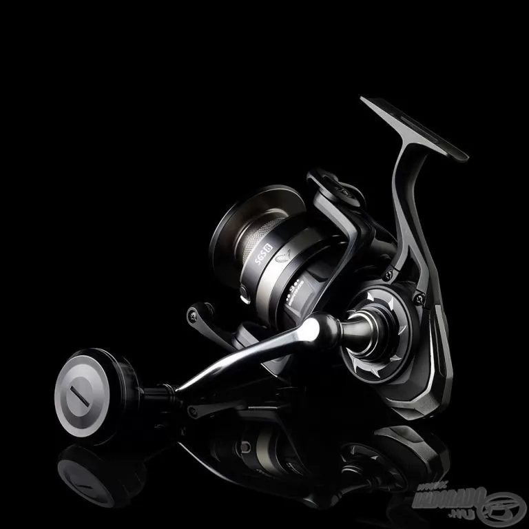 SAVAGE GEAR SGS8 8000 FD / 2