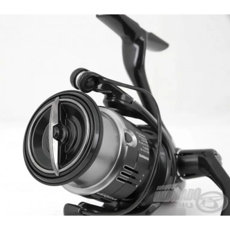 SHIMANO Vanquish C2000S FB + Ajándék / 5